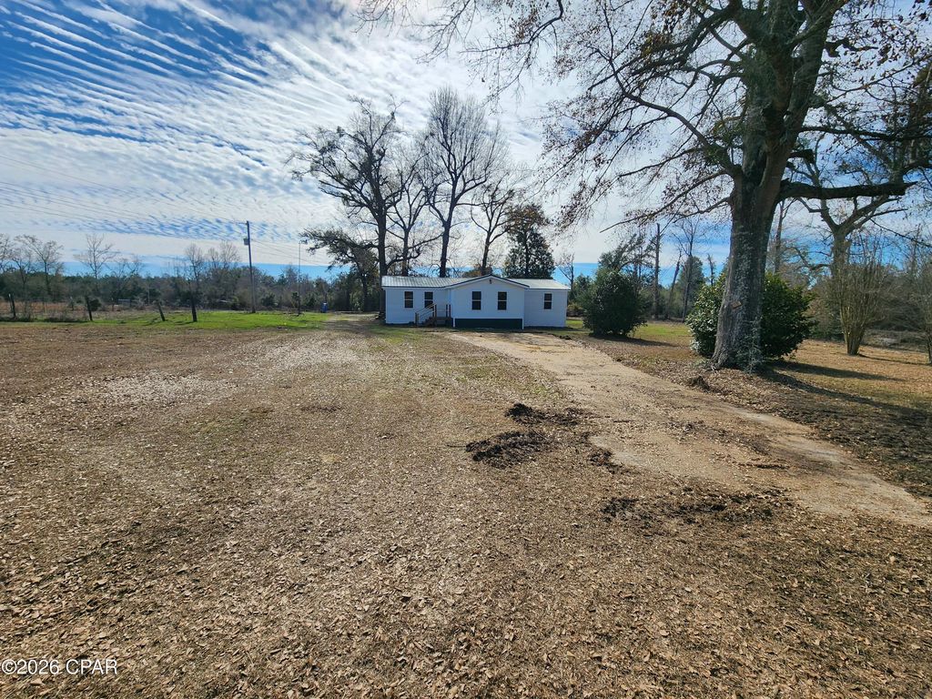 3535 Hare Road, Marianna, FL 32448