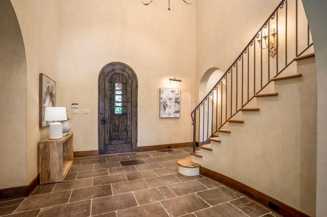 15 N Badger Lodge Circle, Spring, TX 77389