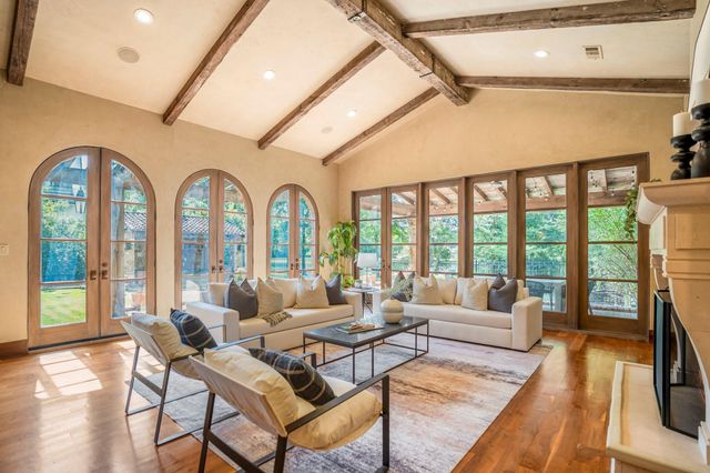 15 N Badger Lodge Circle, Spring, TX 77389