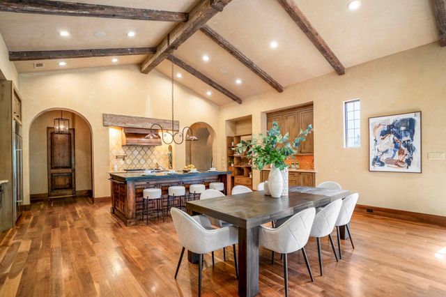 15 N Badger Lodge Circle, Spring, TX 77389