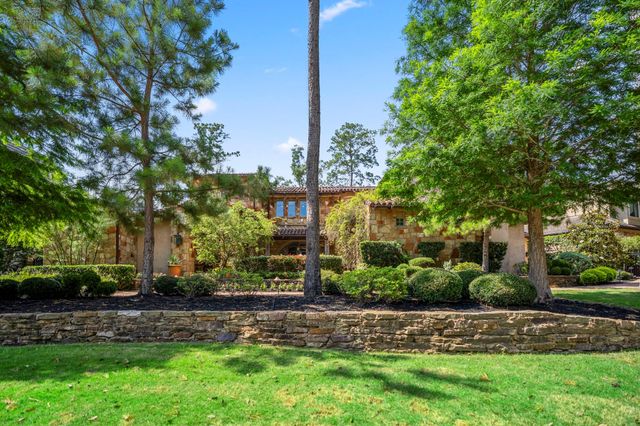 15 N Badger Lodge Circle, Spring, TX 77389