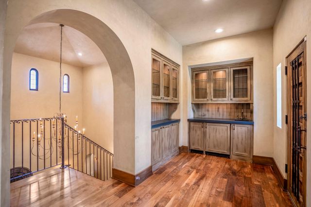 15 N Badger Lodge Circle, Spring, TX 77389