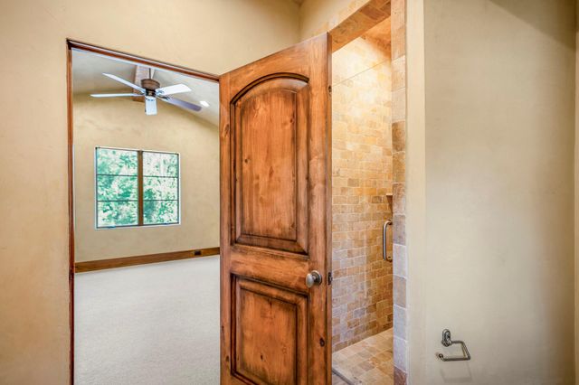 15 N Badger Lodge Circle, Spring, TX 77389