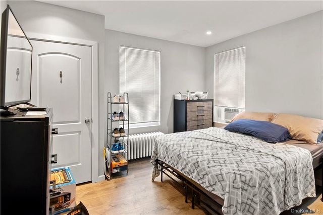 1225 Hollywood Avenue, Bronx, NY 10461
