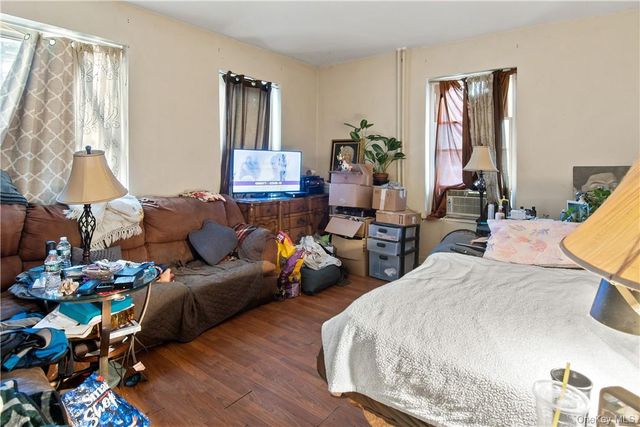1225 Hollywood Avenue, Bronx, NY 10461