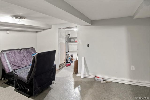 1225 Hollywood Avenue, Bronx, NY 10461