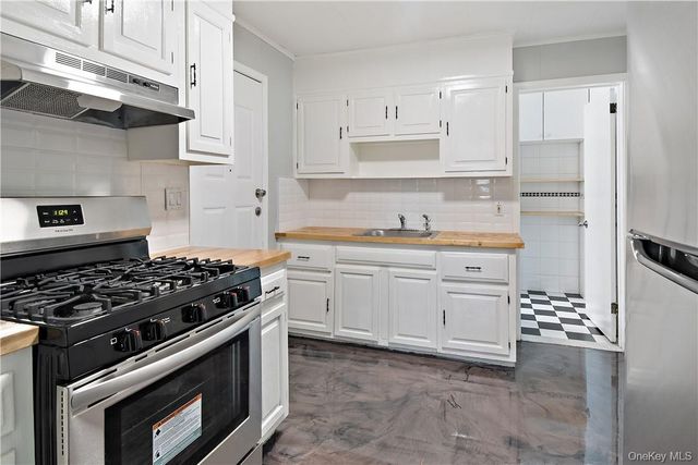 1225 Hollywood Avenue, Bronx, NY 10461