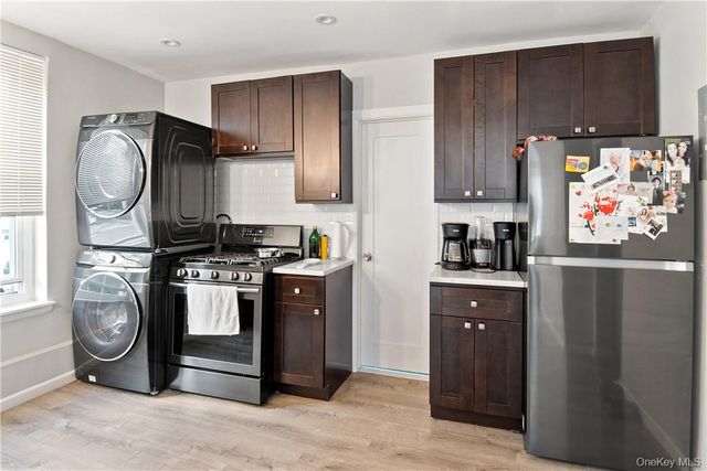 1225 Hollywood Avenue, Bronx, NY 10461