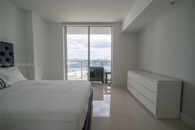 253 NE 2nd St 2107, Miami, FL 33132