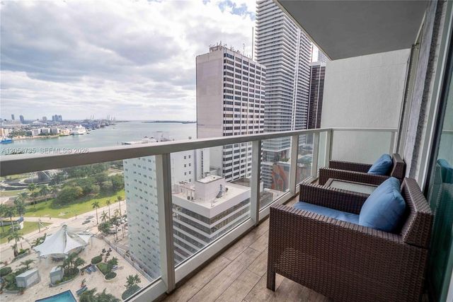 253 NE 2nd St 2107, Miami, FL 33132