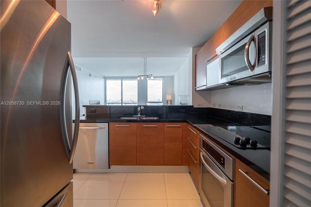 253 NE 2nd St 2107, Miami, FL 33132