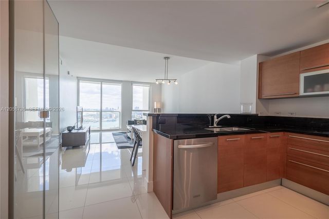 253 NE 2nd St 2107, Miami, FL 33132