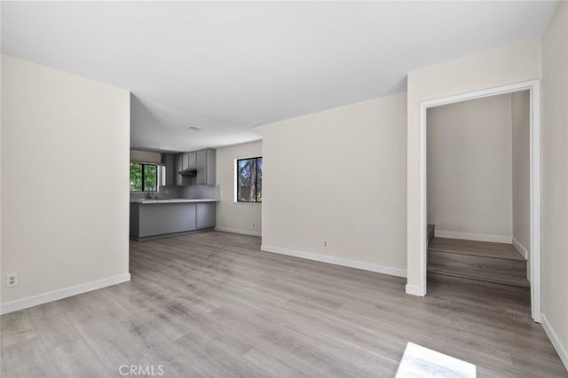 7049 Salisbury Road 2, West Hills, CA 91307