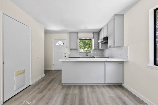 7049 Salisbury Road 2, West Hills, CA 91307