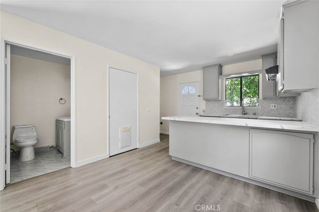 7049 Salisbury Road 2, West Hills, CA 91307