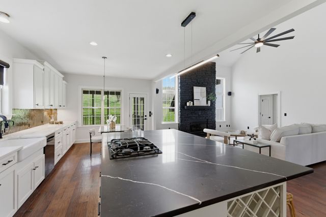 9337 Norwegian Red Dr, Nolensville, TN 37135