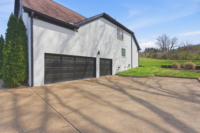 9337 Norwegian Red Dr, Nolensville, TN 37135