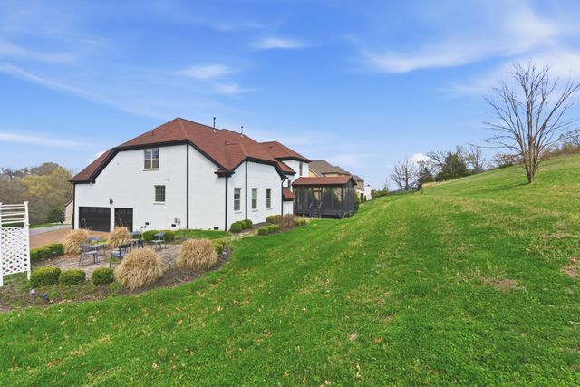 9337 Norwegian Red Dr, Nolensville, TN 37135