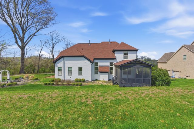 9337 Norwegian Red Dr, Nolensville, TN 37135