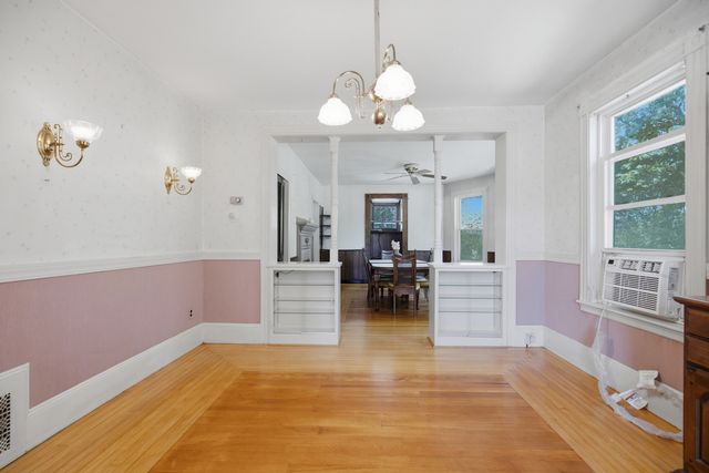 262 Essex St, Swampscott, MA 01907