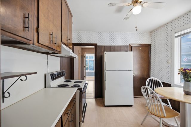 262 Essex St, Swampscott, MA 01907