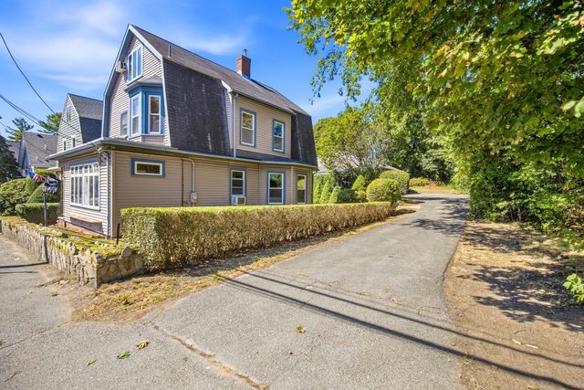 262 Essex St, Swampscott, MA 01907