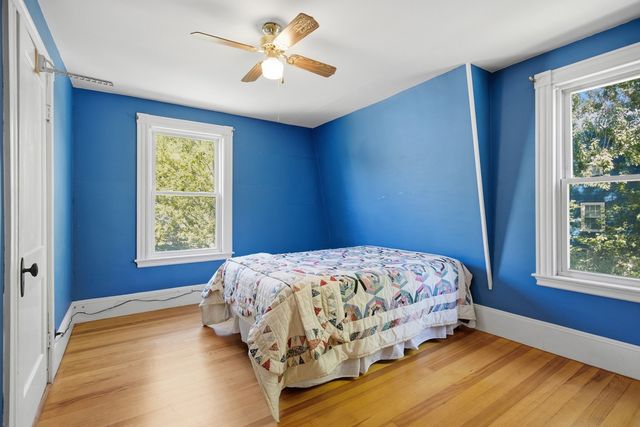 262 Essex St, Swampscott, MA 01907