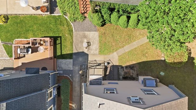 262 Essex St, Swampscott, MA 01907
