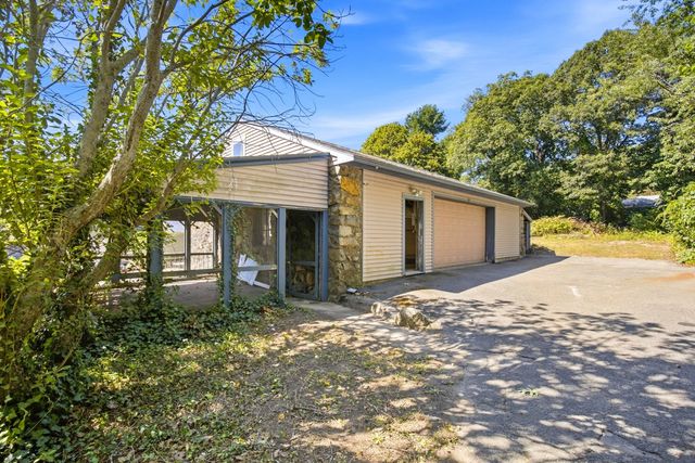 262 Essex St, Swampscott, MA 01907