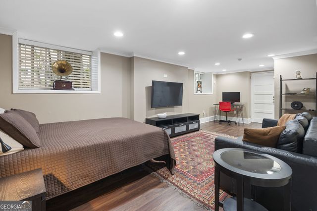 460 Brentwood Drive NE, Atlanta, GA 30305
