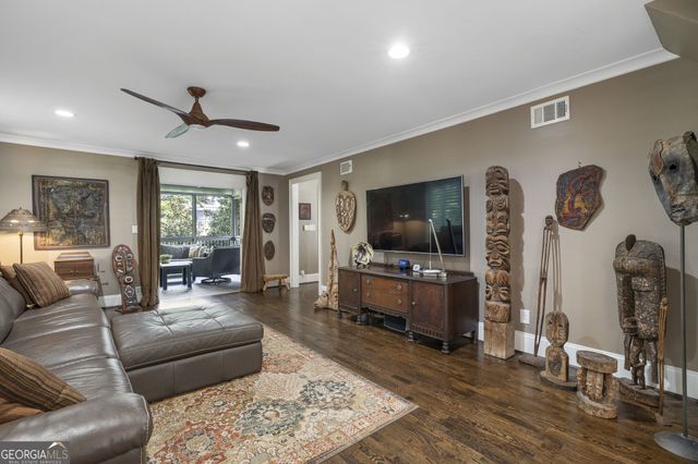 460 Brentwood Drive NE, Atlanta, GA 30305