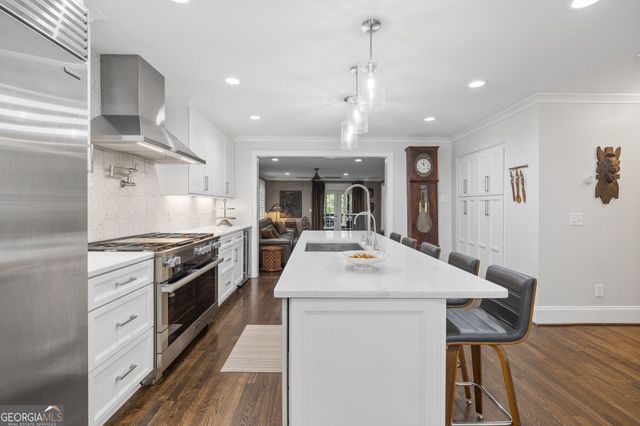 460 Brentwood Drive NE, Atlanta, GA 30305
