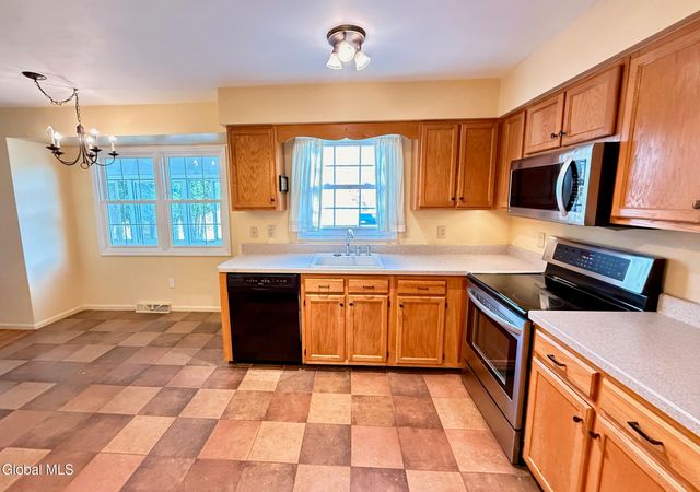 46 Albany Street, Hoosick, NY 12090