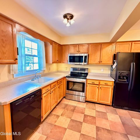 46 Albany Street, Hoosick, NY 12090