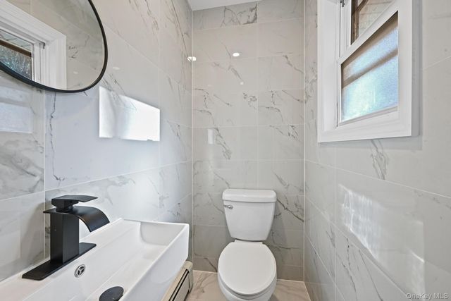 9 Harmony Lane, Glen Cove, NY 11542