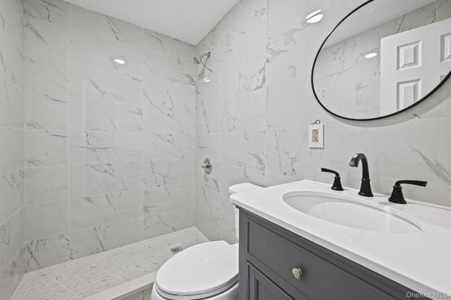 9 Harmony Lane, Glen Cove, NY 11542