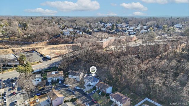 9 Harmony Lane, Glen Cove, NY 11542