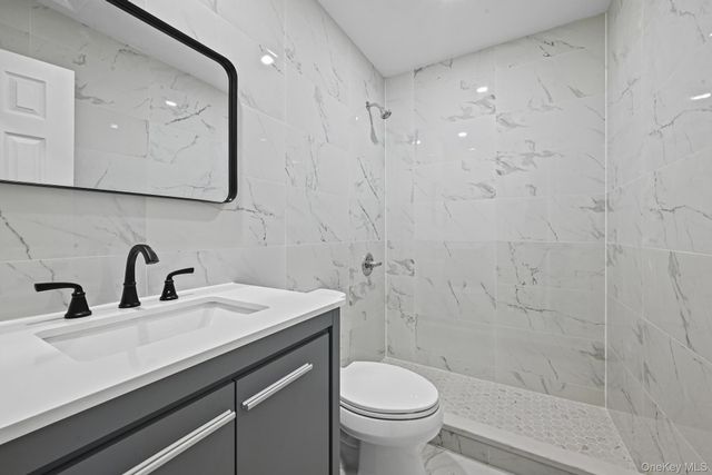 9 Harmony Lane, Glen Cove, NY 11542