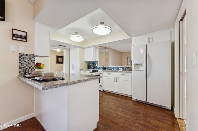 10806 W CAMEO Drive, Sun City, AZ 85351