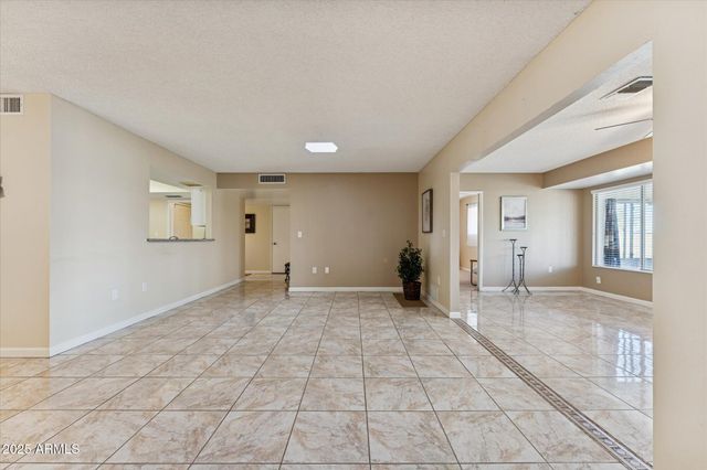 10806 W CAMEO Drive, Sun City, AZ 85351