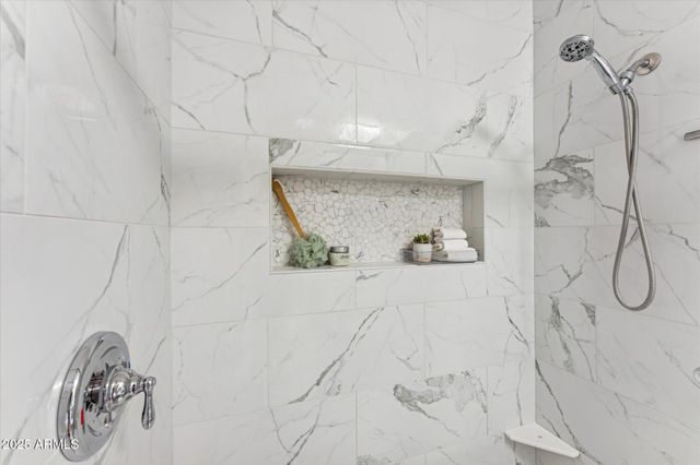 10806 W CAMEO Drive, Sun City, AZ 85351