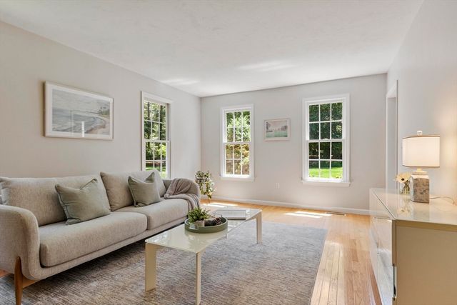 65 Whitney Ln, Boxborough, MA 01719