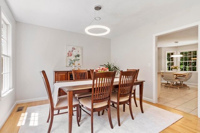 65 Whitney Ln, Boxborough, MA 01719