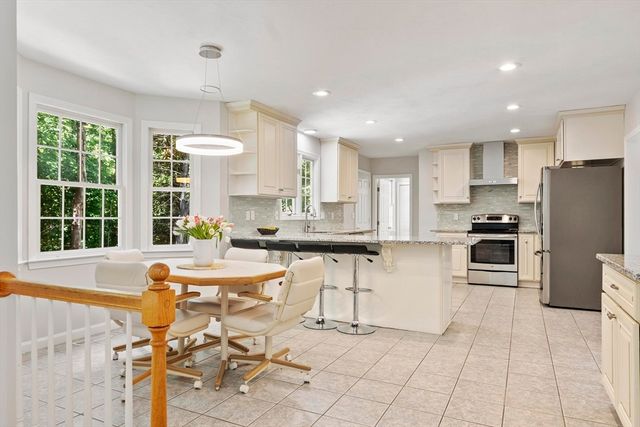65 Whitney Ln, Boxborough, MA 01719