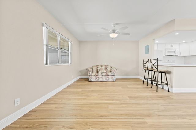 723 Flanders P, Delray Beach, FL 33484