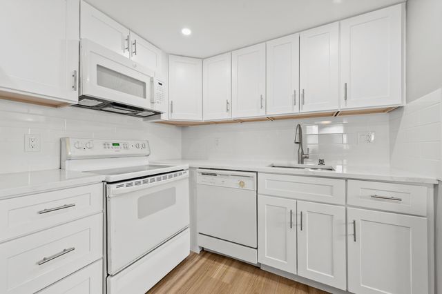 723 Flanders P, Delray Beach, FL 33484