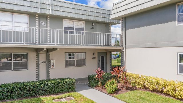 723 Flanders P, Delray Beach, FL 33484