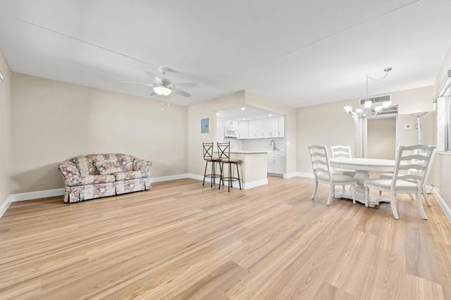 723 Flanders P, Delray Beach, FL 33484
