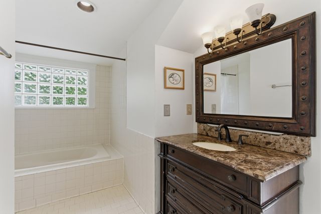 3804 Central Ave, Nashville, TN 37205