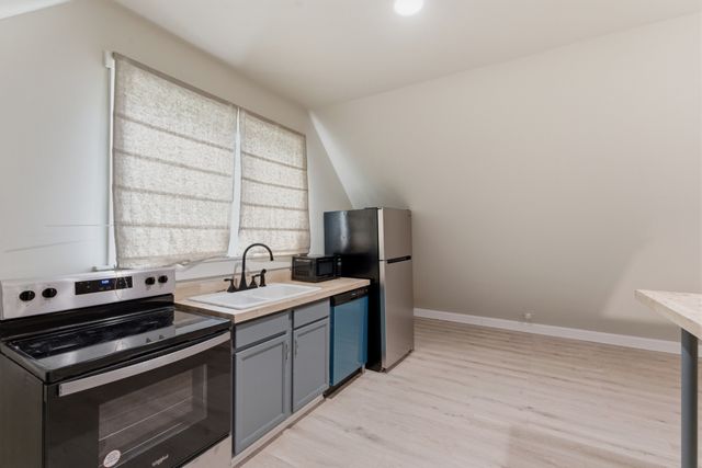 3804 Central Ave, Nashville, TN 37205